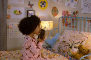 تاثیر بازی با عروسک در درک عاطفی کودکان