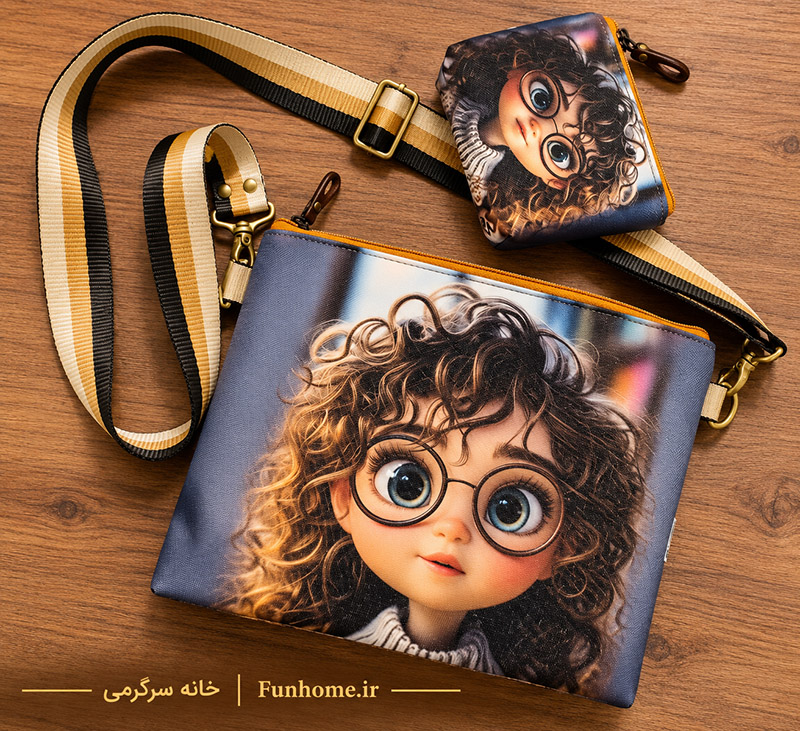 Illustrated Crossbody Bag Set on Wood کیف دوشی برزنتی چاپ اختصاصی همراه کیف کوچک | مدل دختر فانتزی